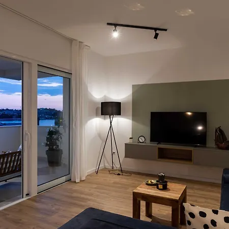 Apartment Amare - Three Bedroom With Balcony And Sea View *